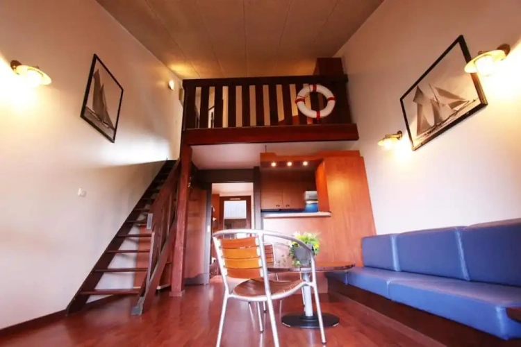 Standard Duplex room with garden view