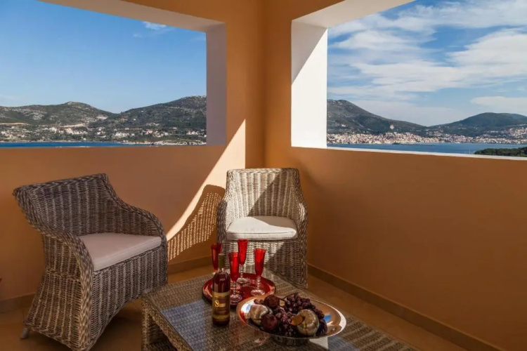 Grand View Villas