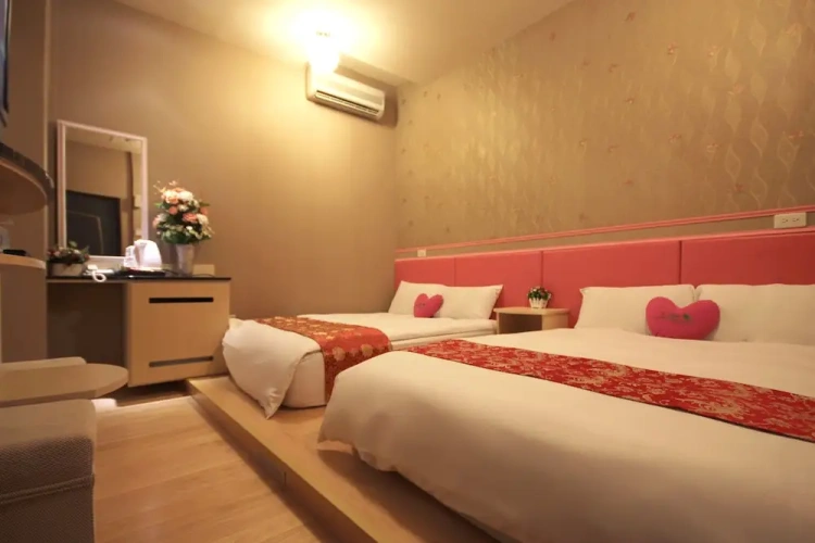 Superior Quadruple room