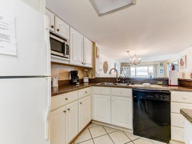 Windjammer 412, 3 Bedrooms, Sleeps 7, Ocean Front, 4th Floor, Elevator