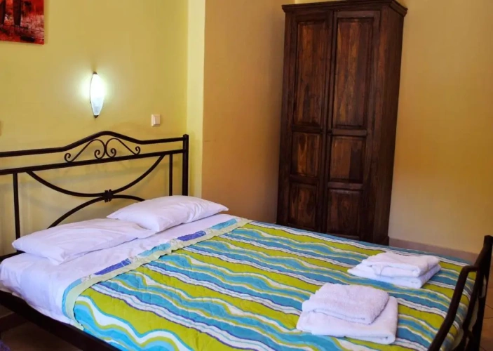 Economy Triple room