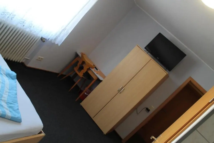 Standard Triple room with balcony