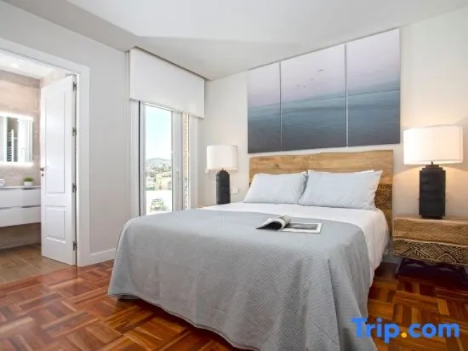 3 Bedrooms Apartment