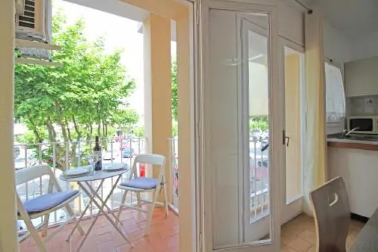 Basic Confort Apartament Gran Reserva 12