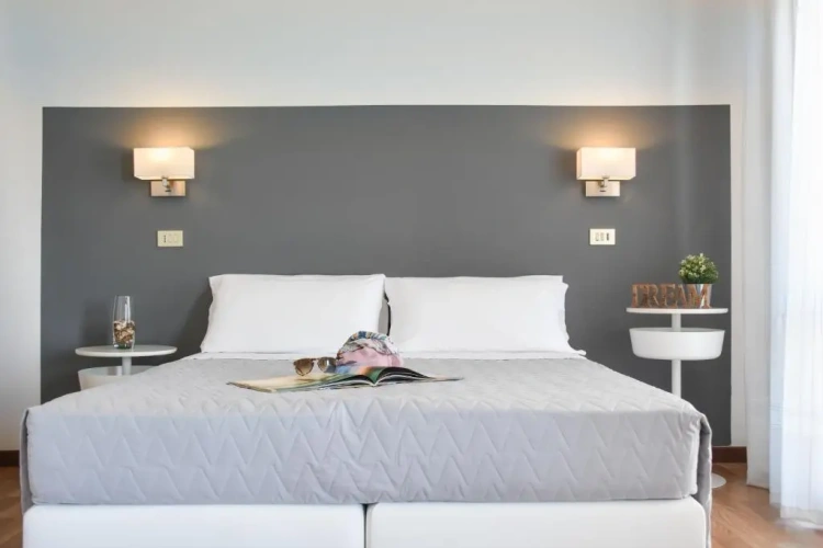 Standard Triple room with balcony