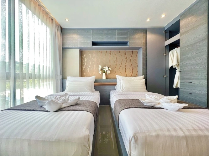 Twin Junior Suite with balcony