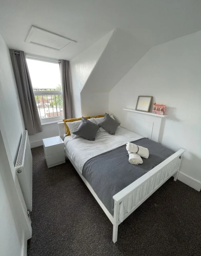 First Rate Apartment