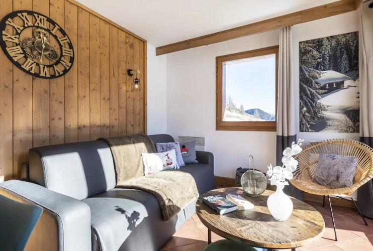 3 Bedrooms Family Apartment with balcony