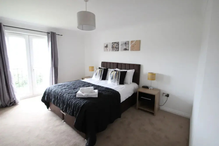 Clarendon Court
