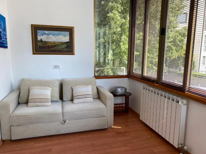 Apartment No. 9