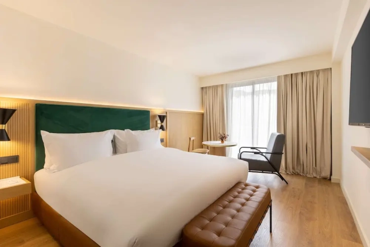 Comfort Double room with balcony and with garden view