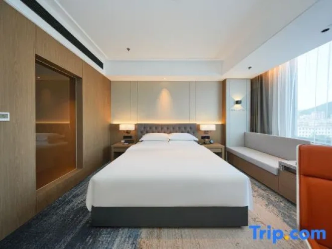 Deluxe Double room with view
