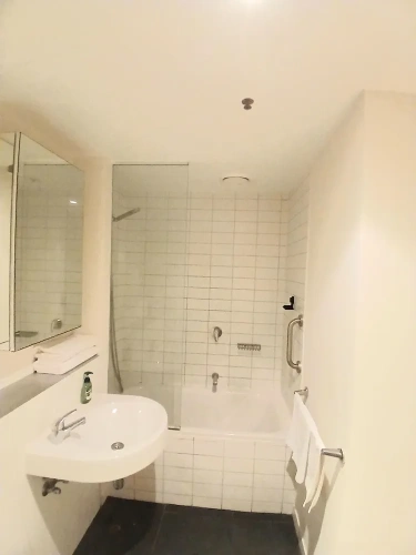 2 Bedrooms Business Apartment with balcony and with city view