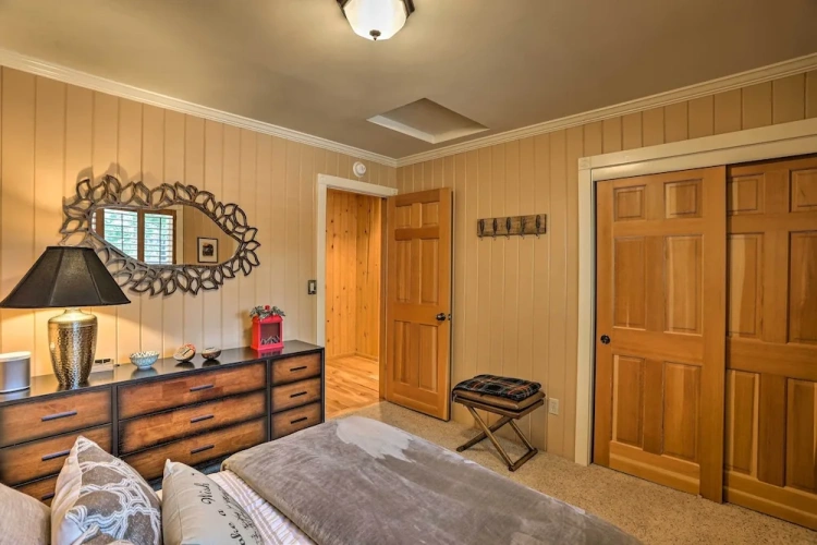 4 Bedrooms Standard room