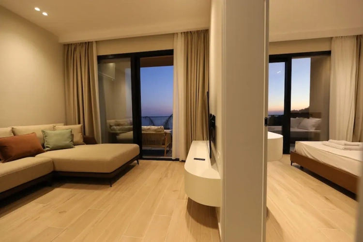 1 Bedroom Apartment with balcony and with sea view
