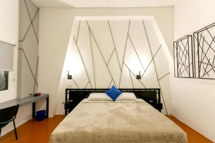 D la Torre Hotel