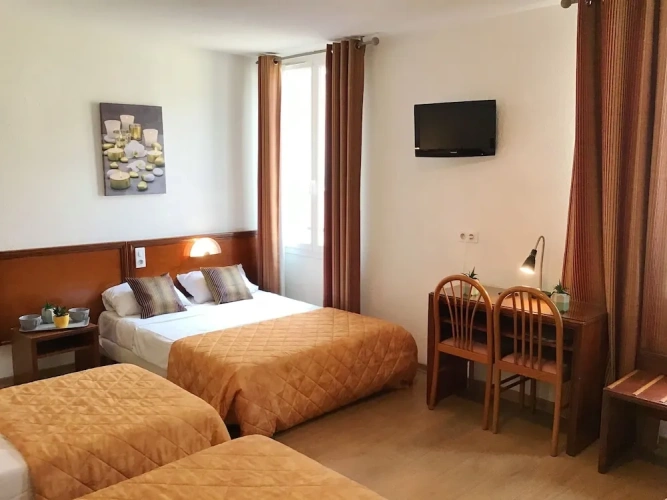 Standard Quintuple room