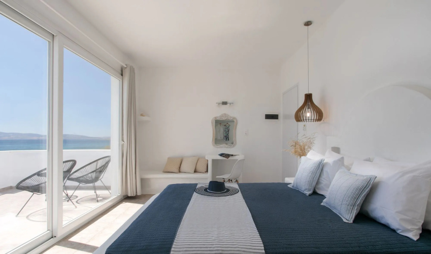 Manios Suites