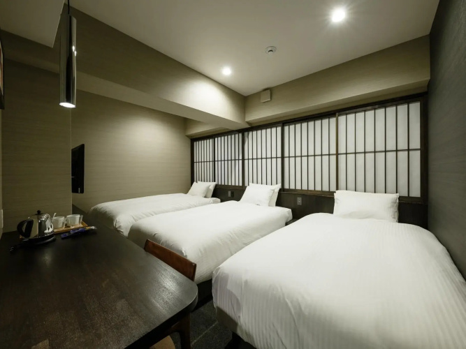 Hotel Ninja Black