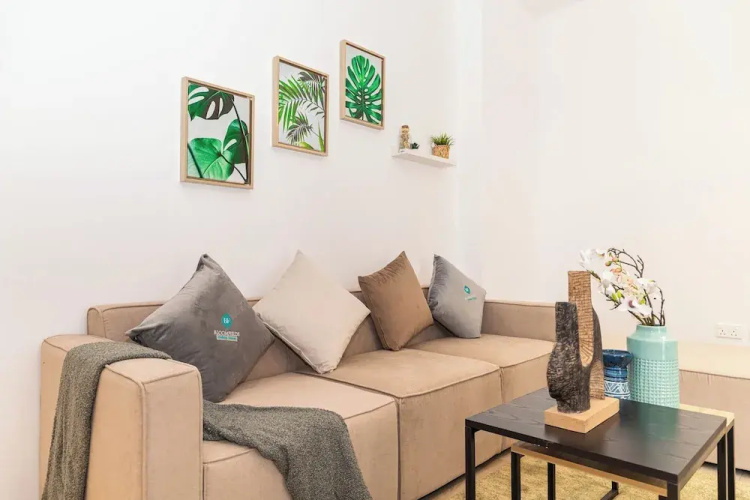 Bloomfields Stylish 1BR in Waters Edge