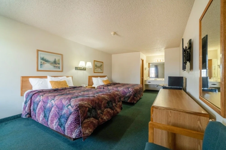 Standard Quadruple room