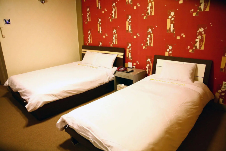 Crystal Hotel