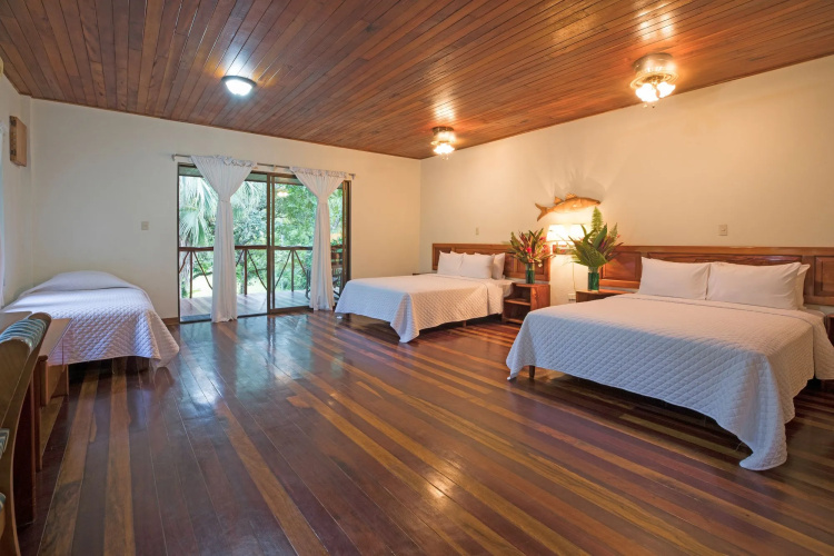 Crocodile Bay Resort