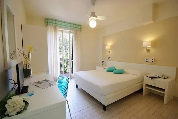 Classic Quadruple room with balcony
