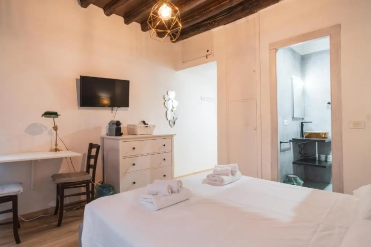 Heart of Rome Apartment