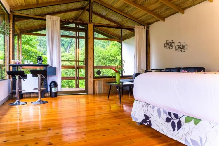 Suite with mountain view