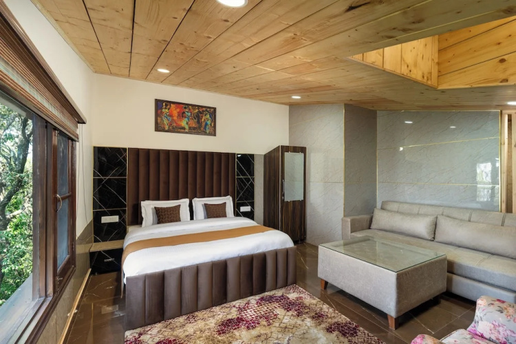 The Pine Retreat - Mall Road Dalhousie