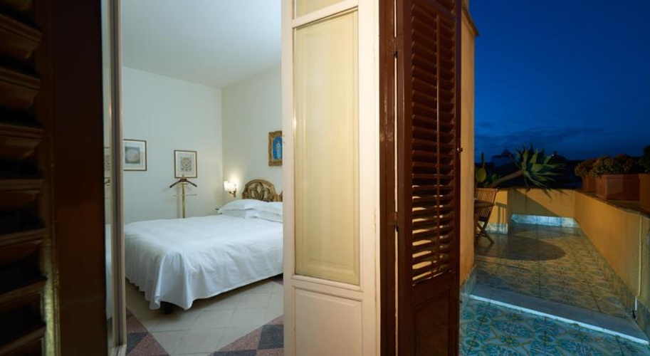 Eurostars Centrale Palace photo 6