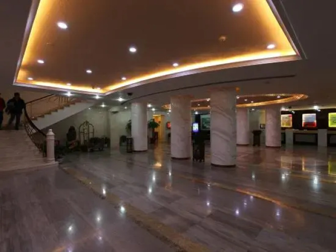 Liaohe Hotel