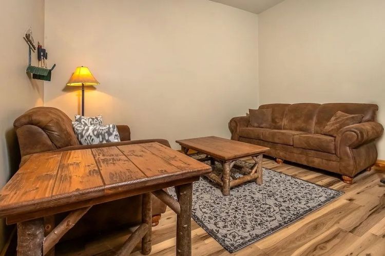 Baraboo Lodge
