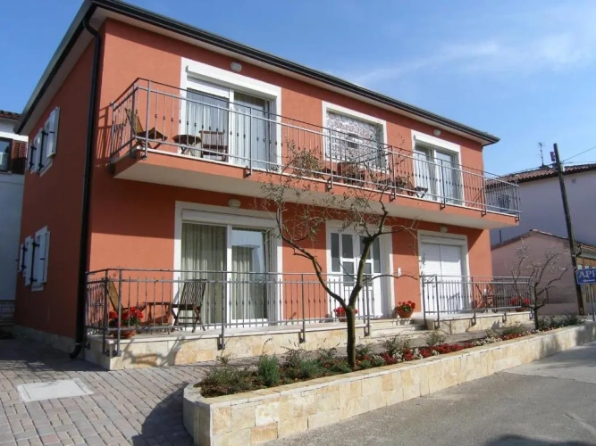 1 Bedroom Apartment with balcony