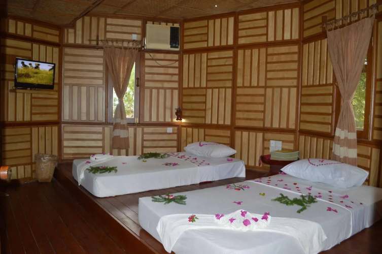 Kaday Aung Hotel