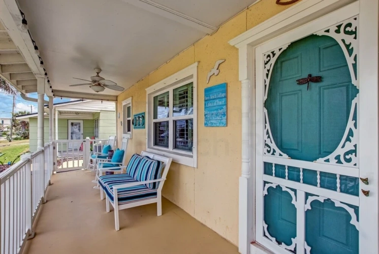 2 Bedrooms Cottage