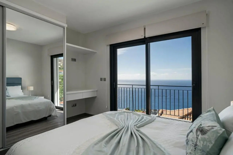 Casa Amaro Sunset by OurMadeira