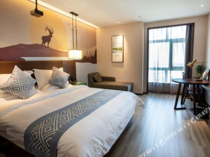 Gemei Hotel (Chunhui Road, Suncun, Jinan)