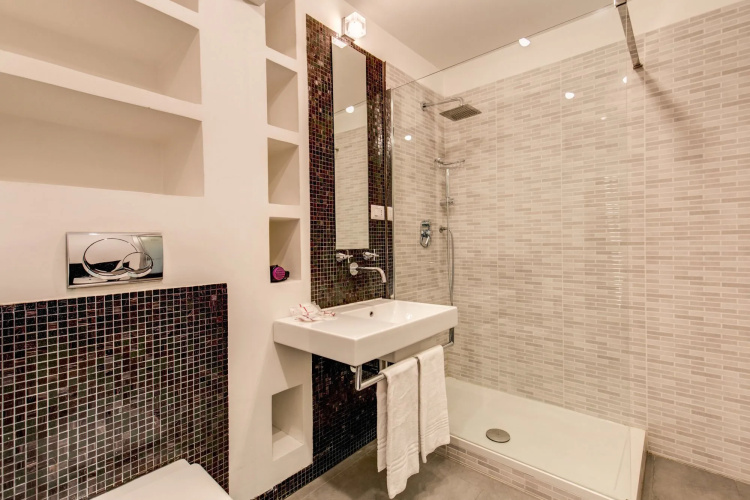 Wrh Suites