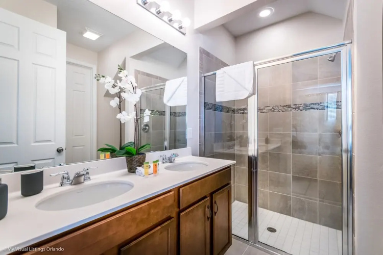 1552 Carey Palm Circle