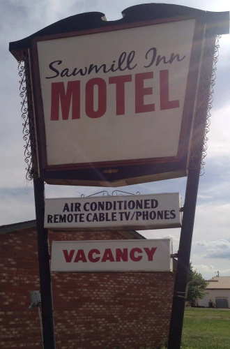 Sawmill Lodges Motel