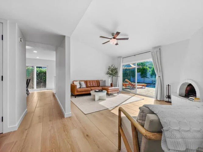 Lobster Trap Tempe 3 Bedroom Home by RedAwning