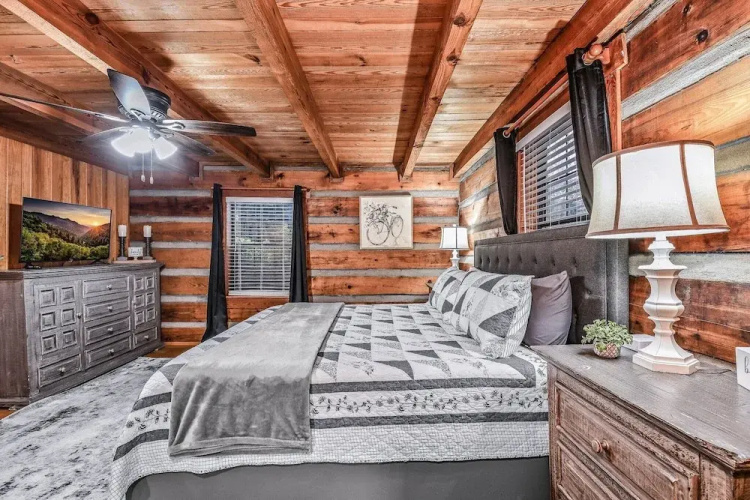 Hidden Acres Lodge 3 Bedroom Cabin