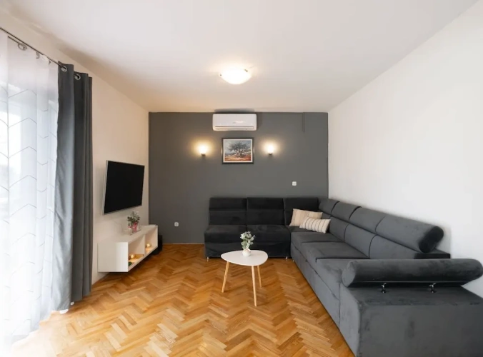 3 Bedrooms Cottage