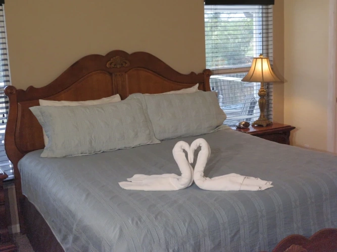 4 Bedrooms Cottage