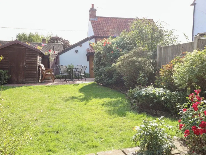 Hollyhedge Cottage