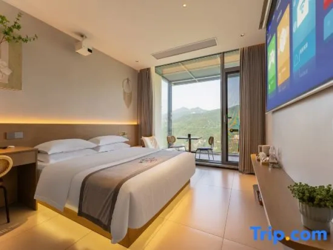 Standard Double room with balcony and with river view