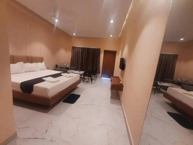 Deluxe Double room with partial sea view