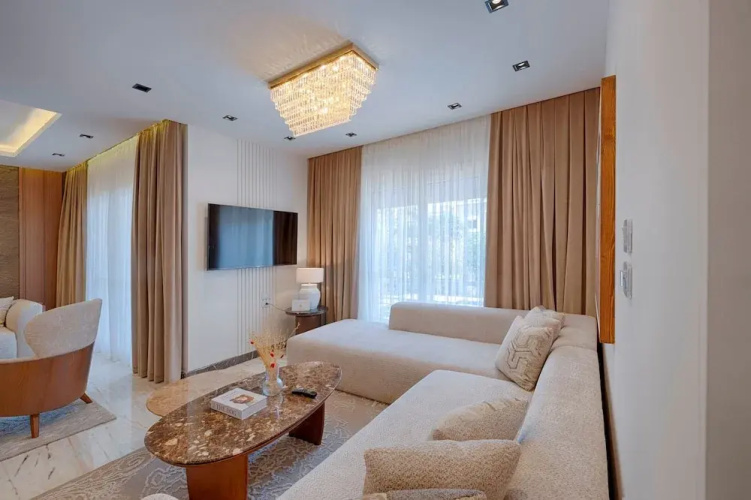 Vesta - Luxury Villa - 3BR - CFC I
